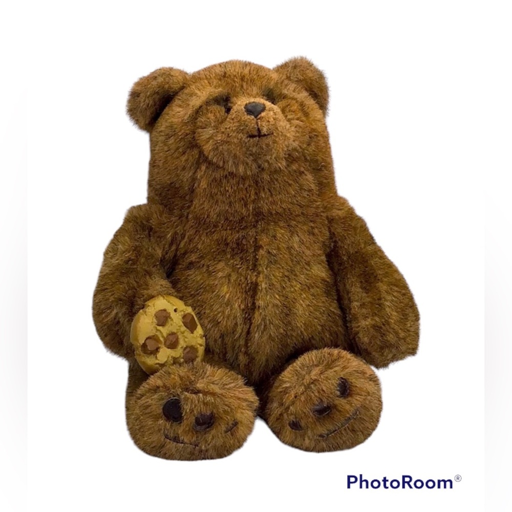 💚 Vintage 1983 GUND Brown Bear holding a cookie